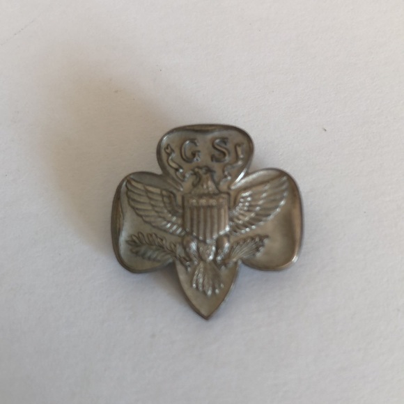 Vintage Girl Scout Collapsable Aluminum Cup And Pin With Safety Pin Clasp - Picture 11 of 15